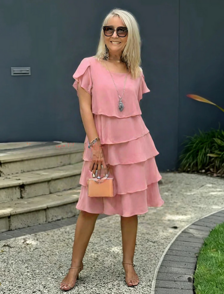 Norina | Kvinders Lagdelt Midi Kjole med Korte Ærmer - Freya Kobenhavn