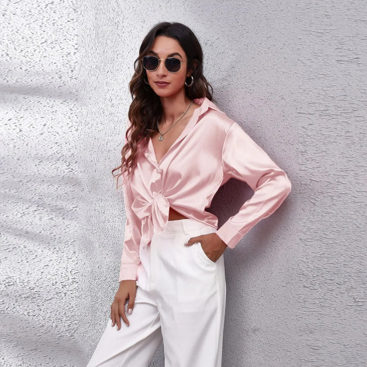 Cornelia | Elegant Og Stilfuld Figursyet Bluse