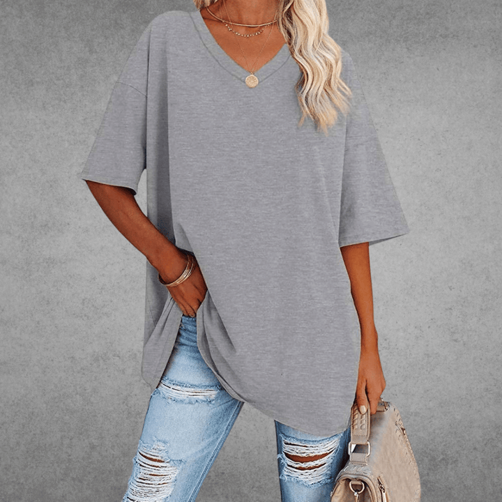 Nikita | Stilfuld Oversized V-Neck T-shirt - Freya Kobenhavn