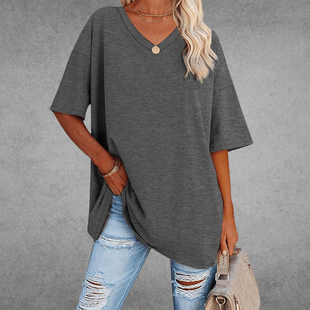 Nikita | Stilfuld Oversized V-Neck T-shirt - Freya Kobenhavn
