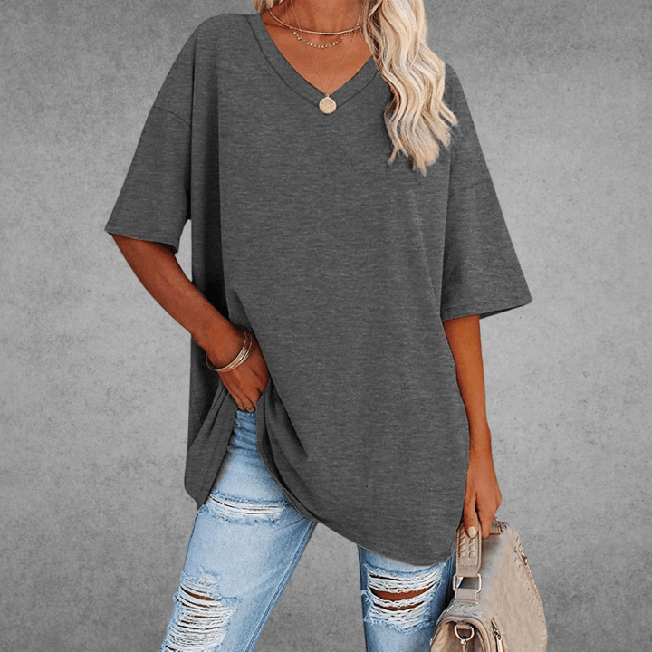 Nikita | Stilfuld Oversized V-Neck T-shirt - Freya Kobenhavn