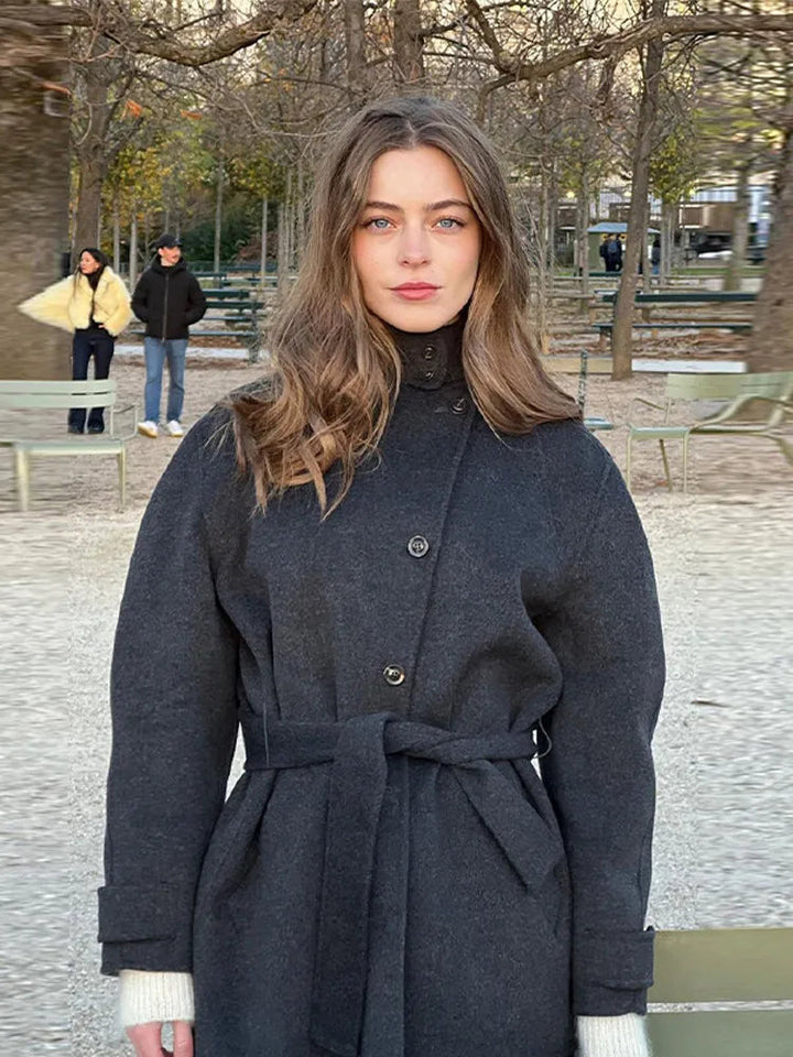 Edith | Dame Vinter Kort Frakke med Bælte og Ståkrave