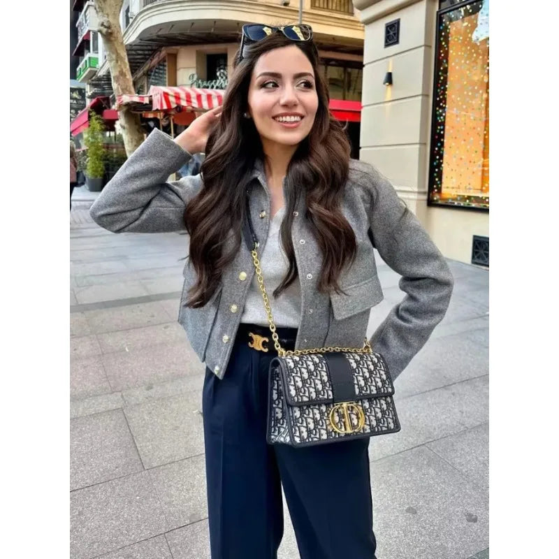 Josefine | Kvinders Vinter Kort Casual Jakke med Knapper - Freya Kobenhavn