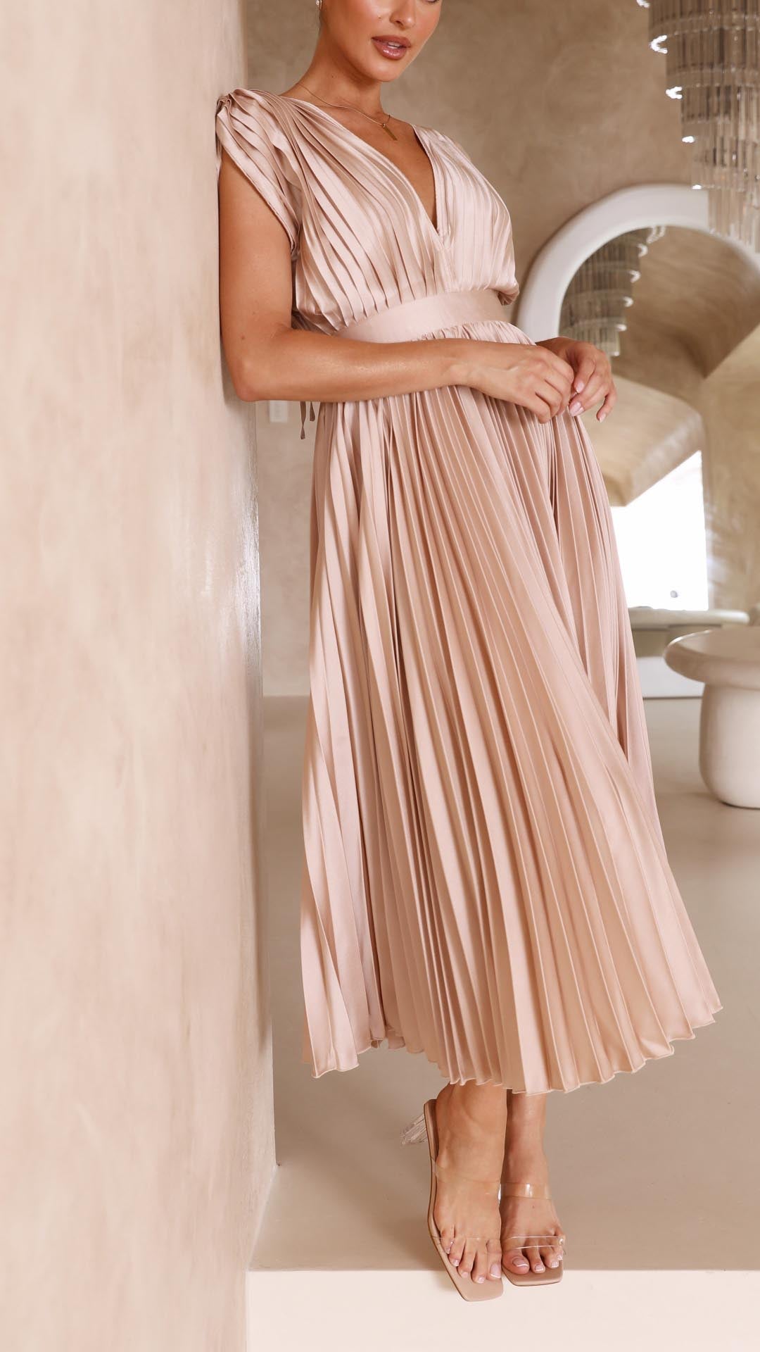 Maria™ | Elegant Pleated Maxi Dress - Freya Kobenhavn