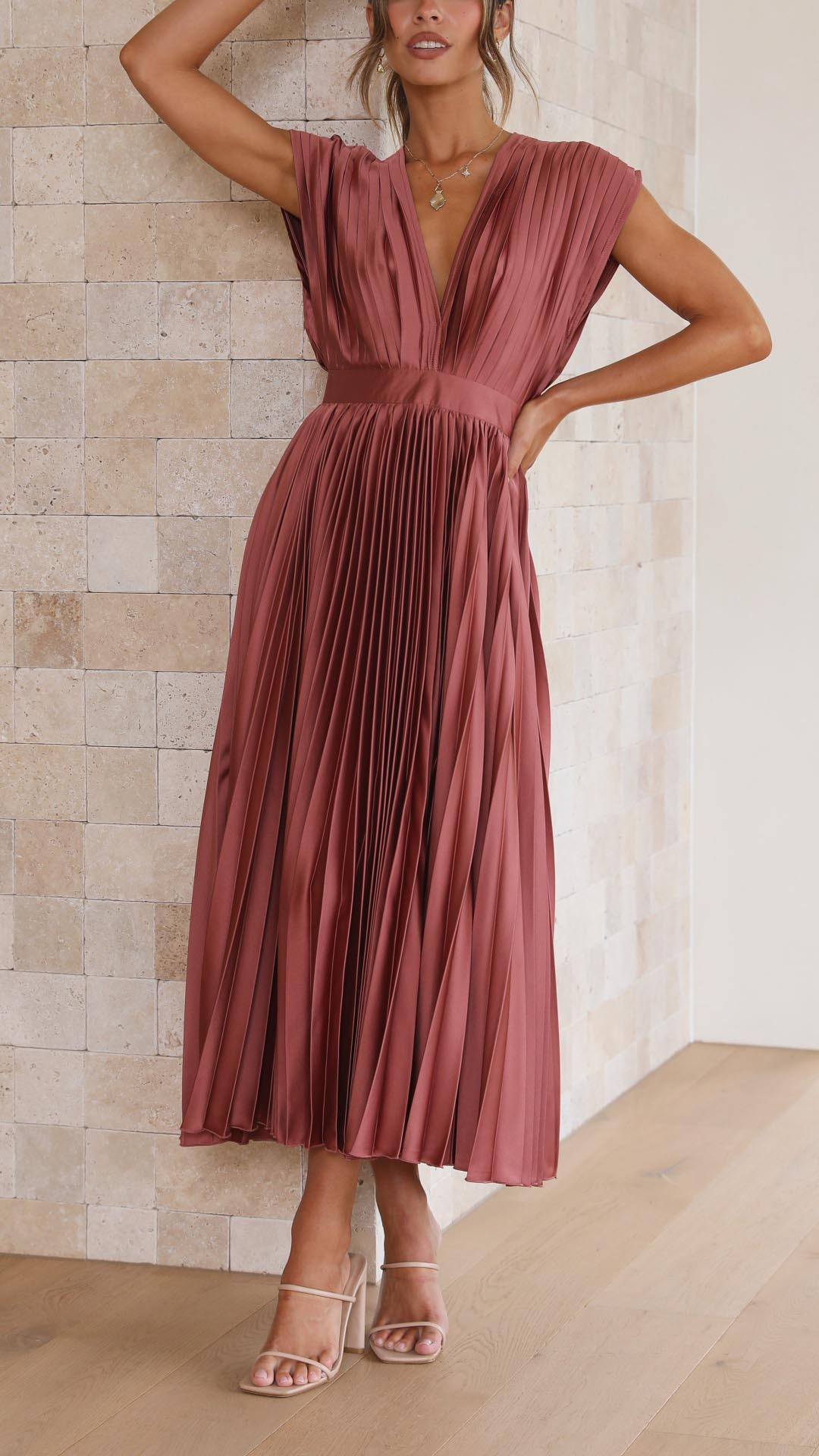 Maria™ | Elegant Pleated Maxi Dress - Freya Kobenhavn