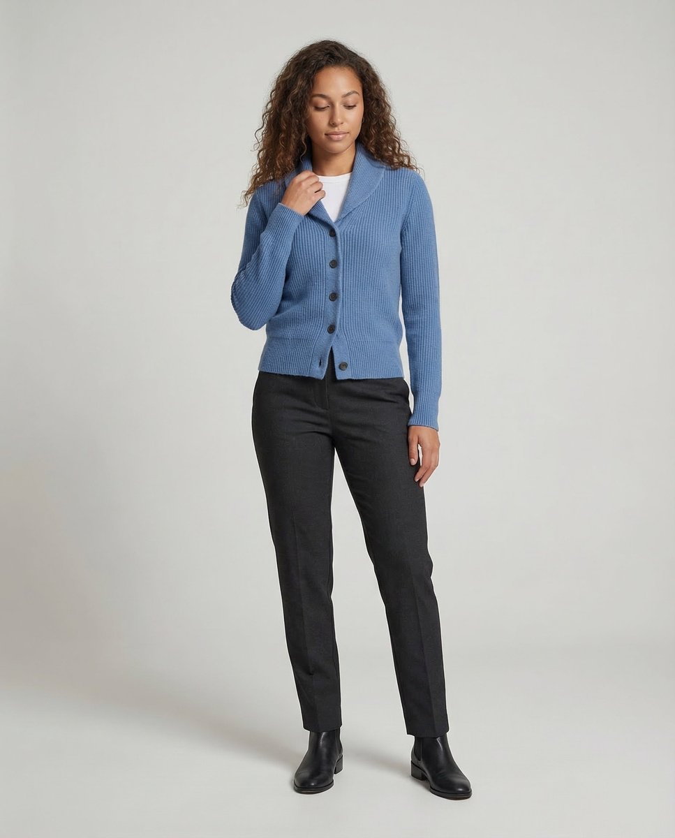 Dame Ribstrikket Cardigan med Revers og Knaplukning