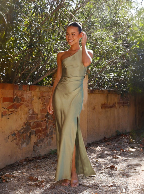 Quinna | Dame Forårs Maxikjole med One-Shoulder Design